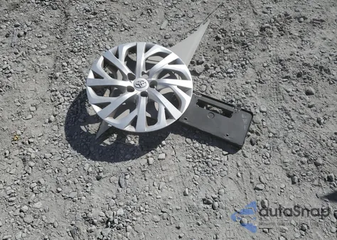 2019 Toyota Corolla L from USA, damaged, VIN 2T1BURHE7KC170835